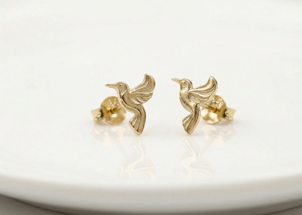 Hummingbird Earrings - Elegant Golden Bird Jewelry, Symbol of Love & Beauty, Perfect Gift for Animal Lovers in Gold, Silver & Rose