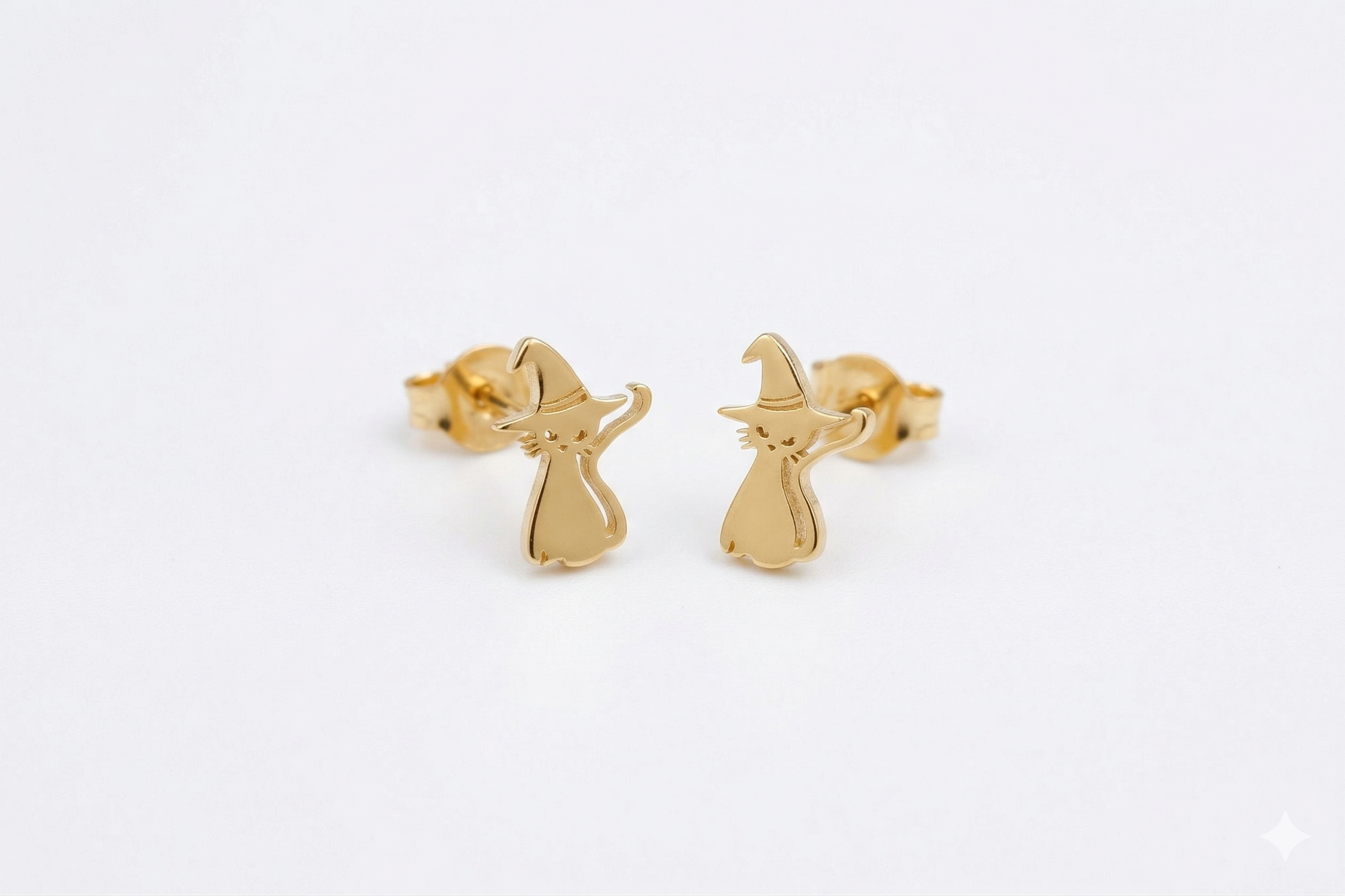 Witchy Vibes: Enchanting Cat Earrings for Spooky Style