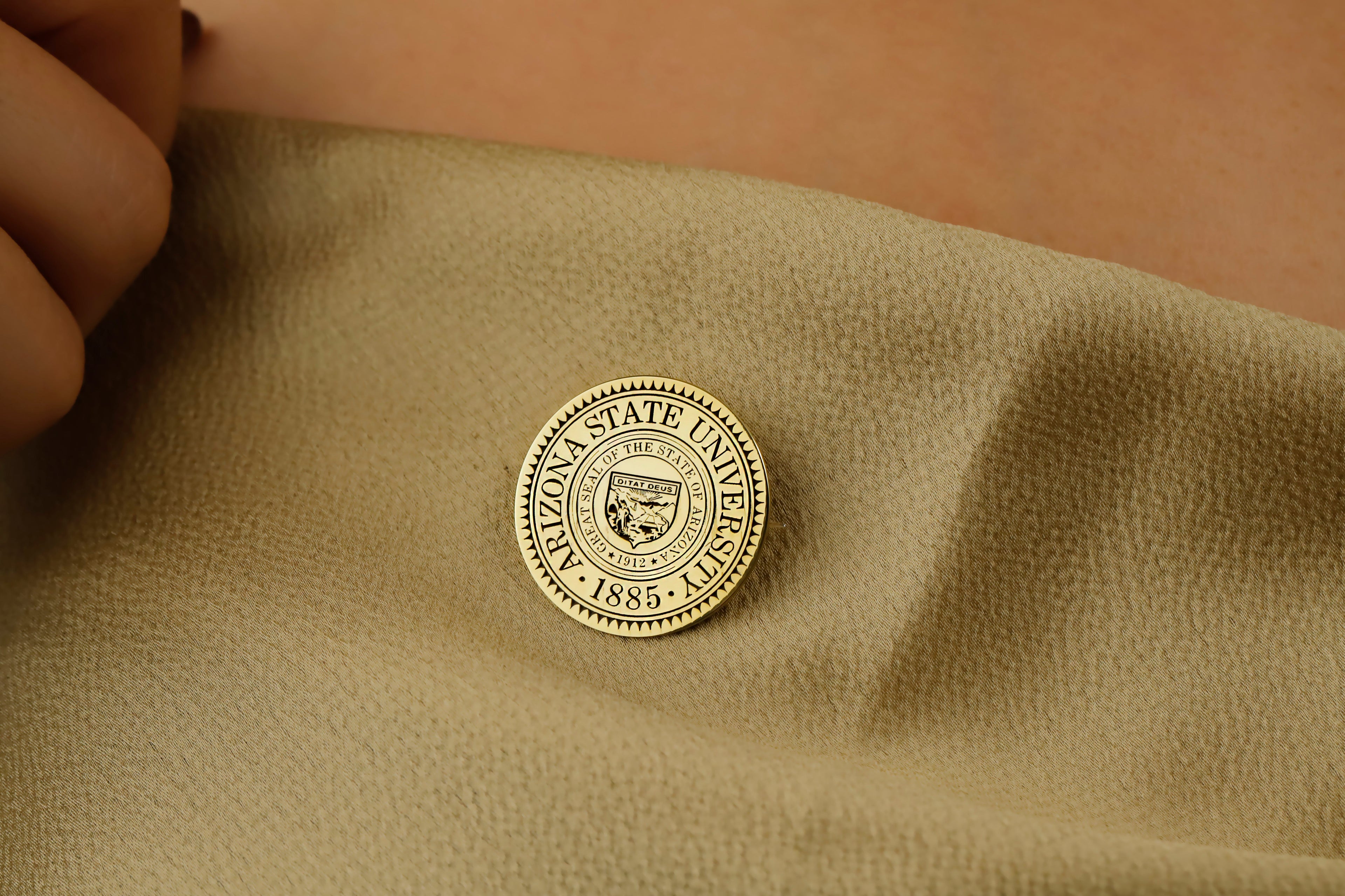 Custom Logo Brooch & Pin - Your Unique Style Statement