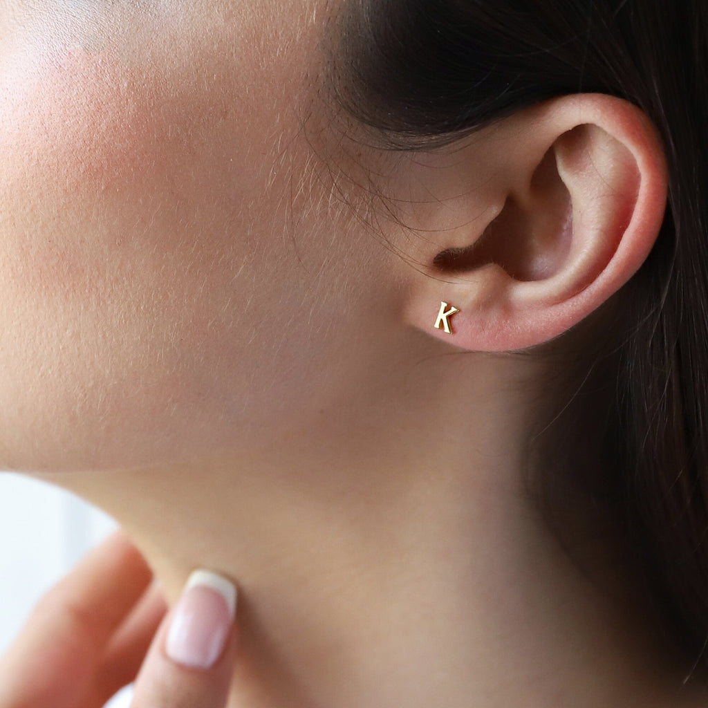Shimmer & Shine Mini Star Stud Earrings - Dazzling Celestial Design for a Touch of Glam