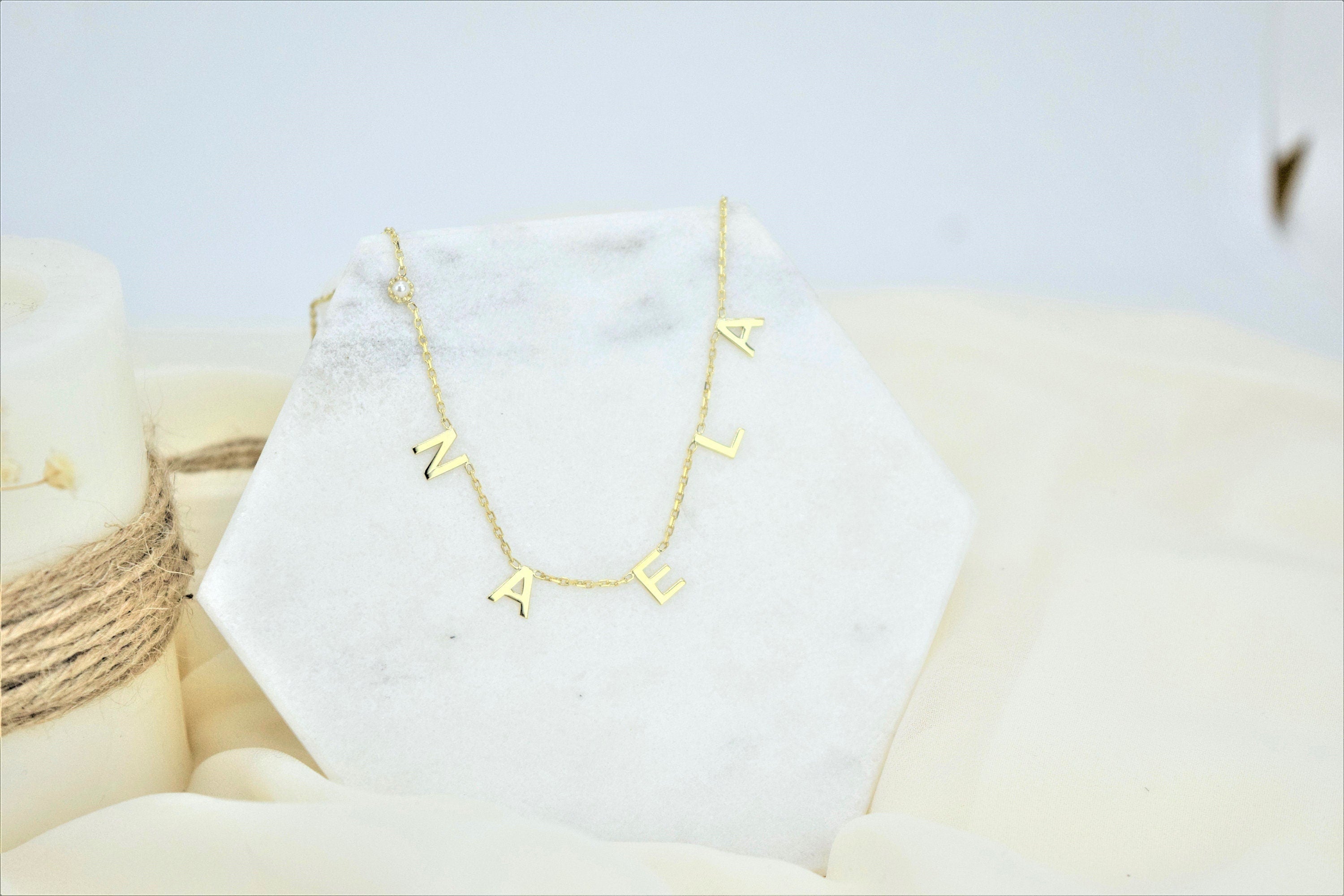 Personalized Initial Letter Necklace - Dazzling Customizable Jewelry for Unique Expression