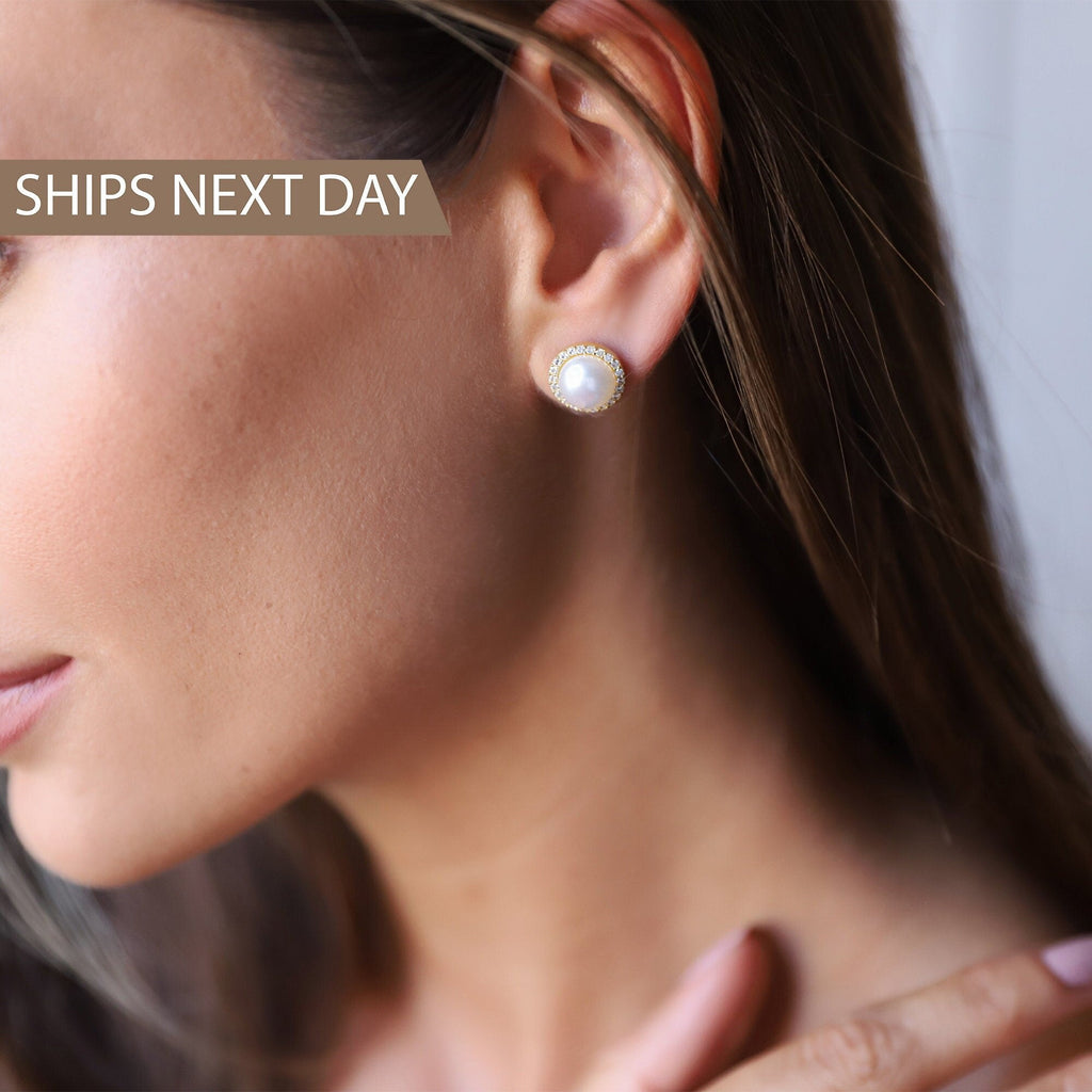 Elegant Sparkle Pave Earrings - Stunning Silver Pearl & Cubic Zirconia Studs