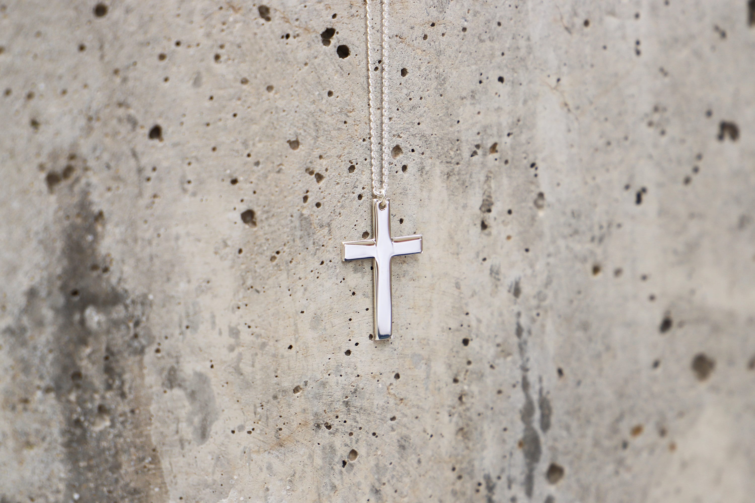 Sterling Silver Cross Pendant Necklace for Men with Curb Chain - Perfect Gift for Boyfriends, Groomsmen & Best Men