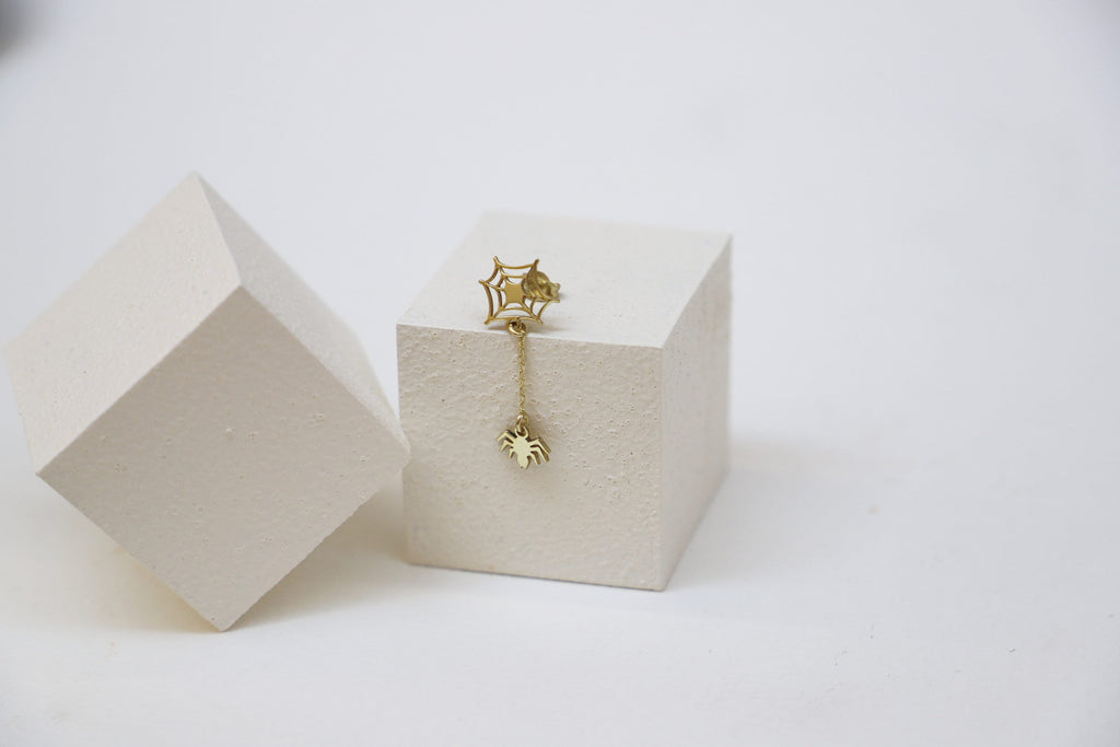 WebWonders Spider Web Earrings - Intricate Design for Bold Style