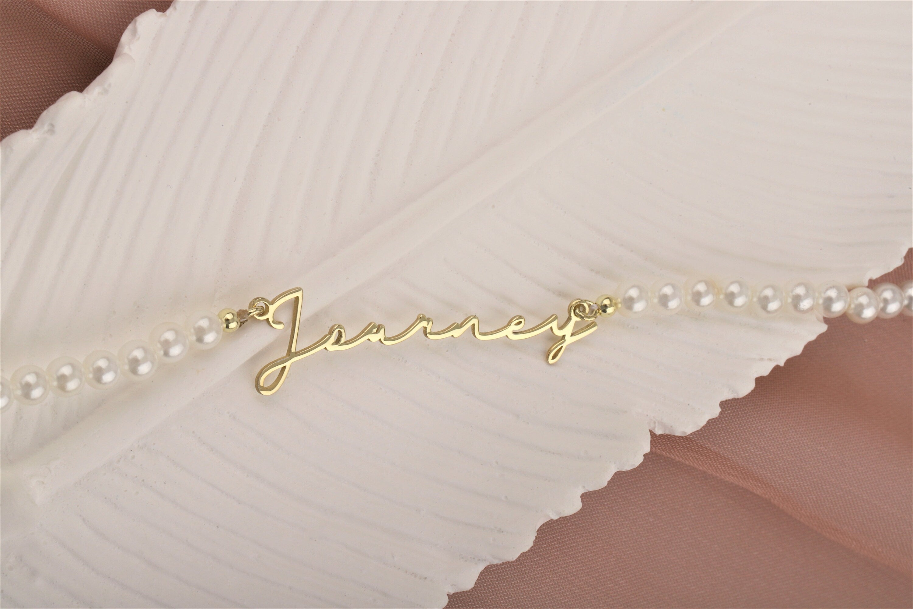SilverGoldandRose Personalized Pearl Name Necklace - Handmade Jewelry Gift for Women