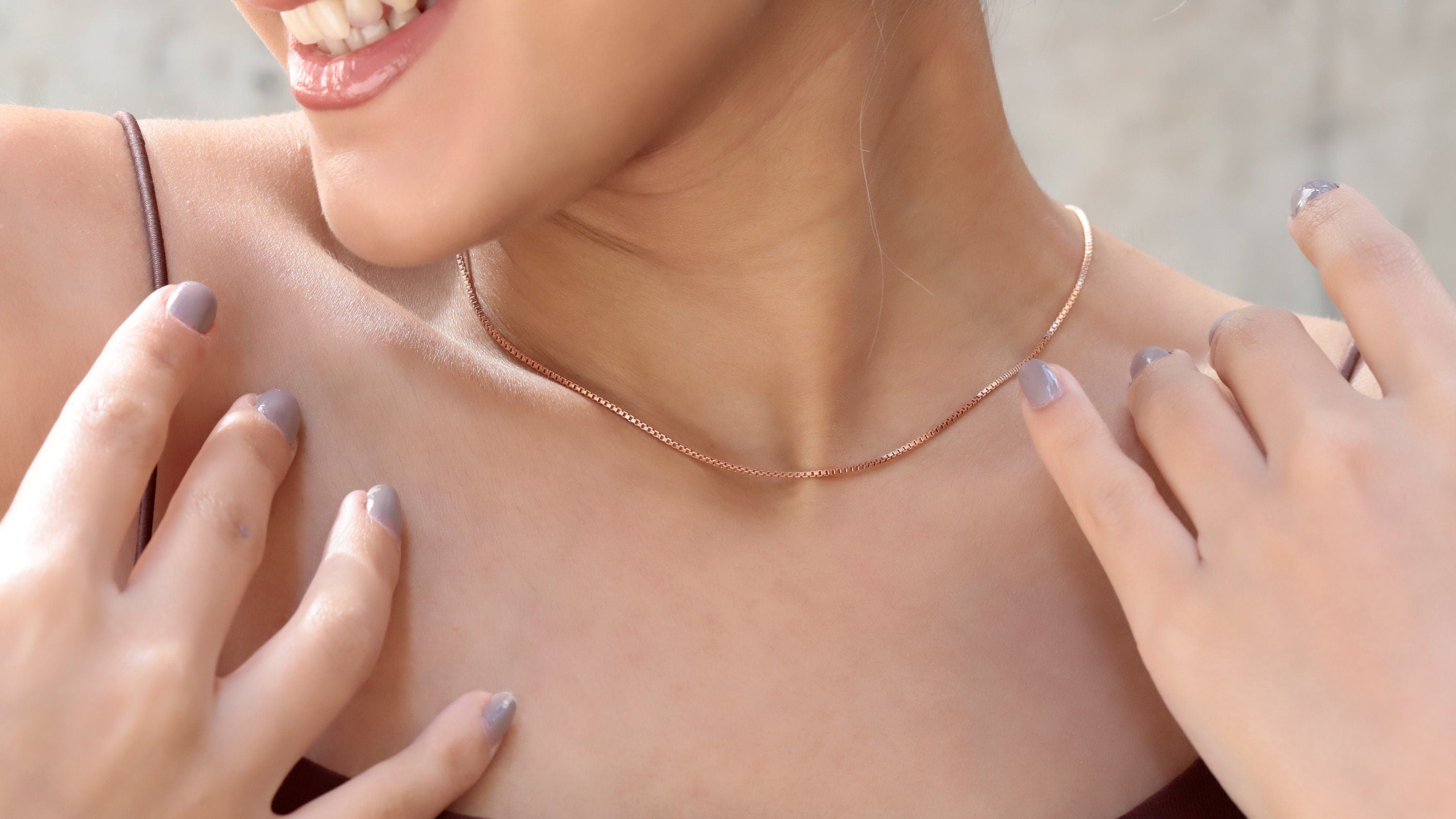 Shimmering 1mm Box Chain Necklace - Dazzling Elegance for Every Occasion