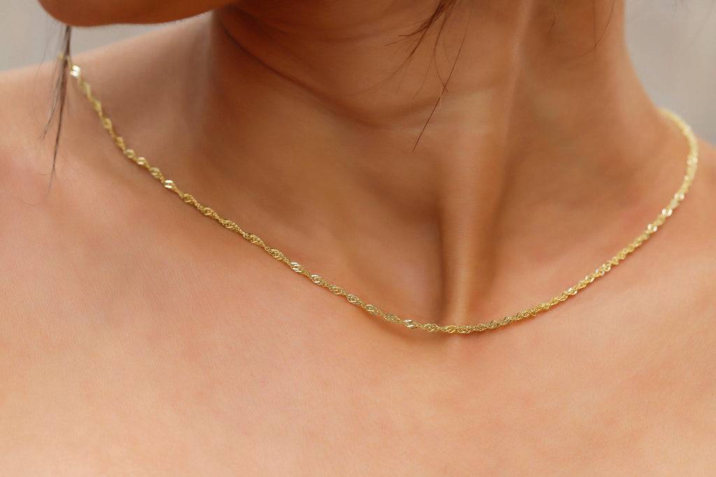 Gold Glow 18k Gold Dainty Singapore Twist Chain - Sparkling Everyday Necklace for Women, Perfect Maid of Honor Gift