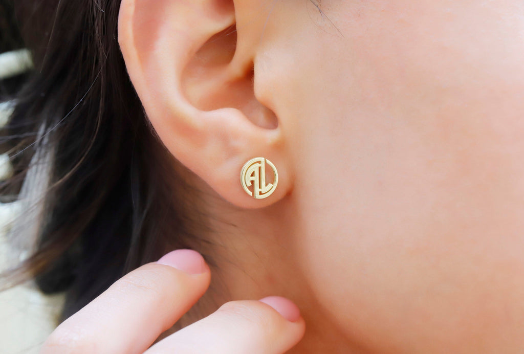 Custom Chic Monogram Earrings - Personalize Your Style with Elegance