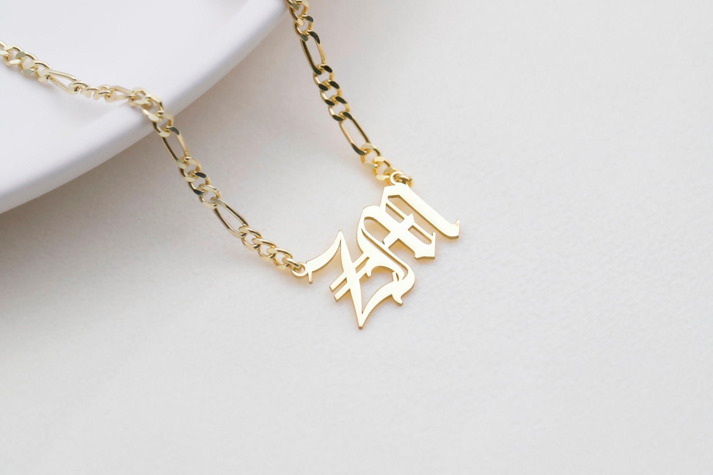 Elegant Initial Necklace with Figaro Chain - Personalize Your Style