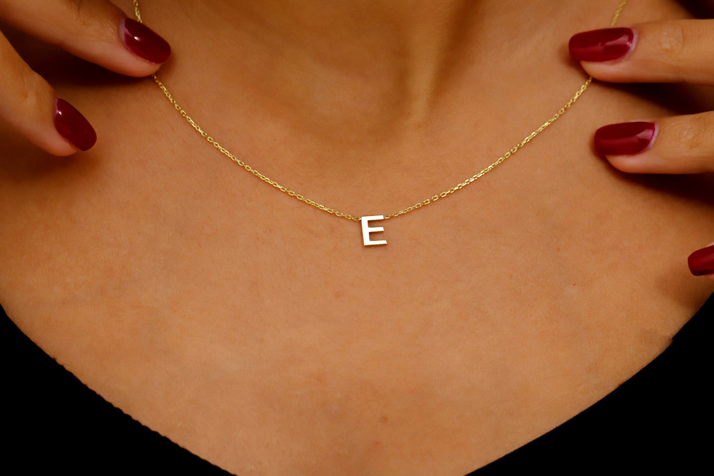 Personalized Minimalist Letter Jewelry for Unique Expression