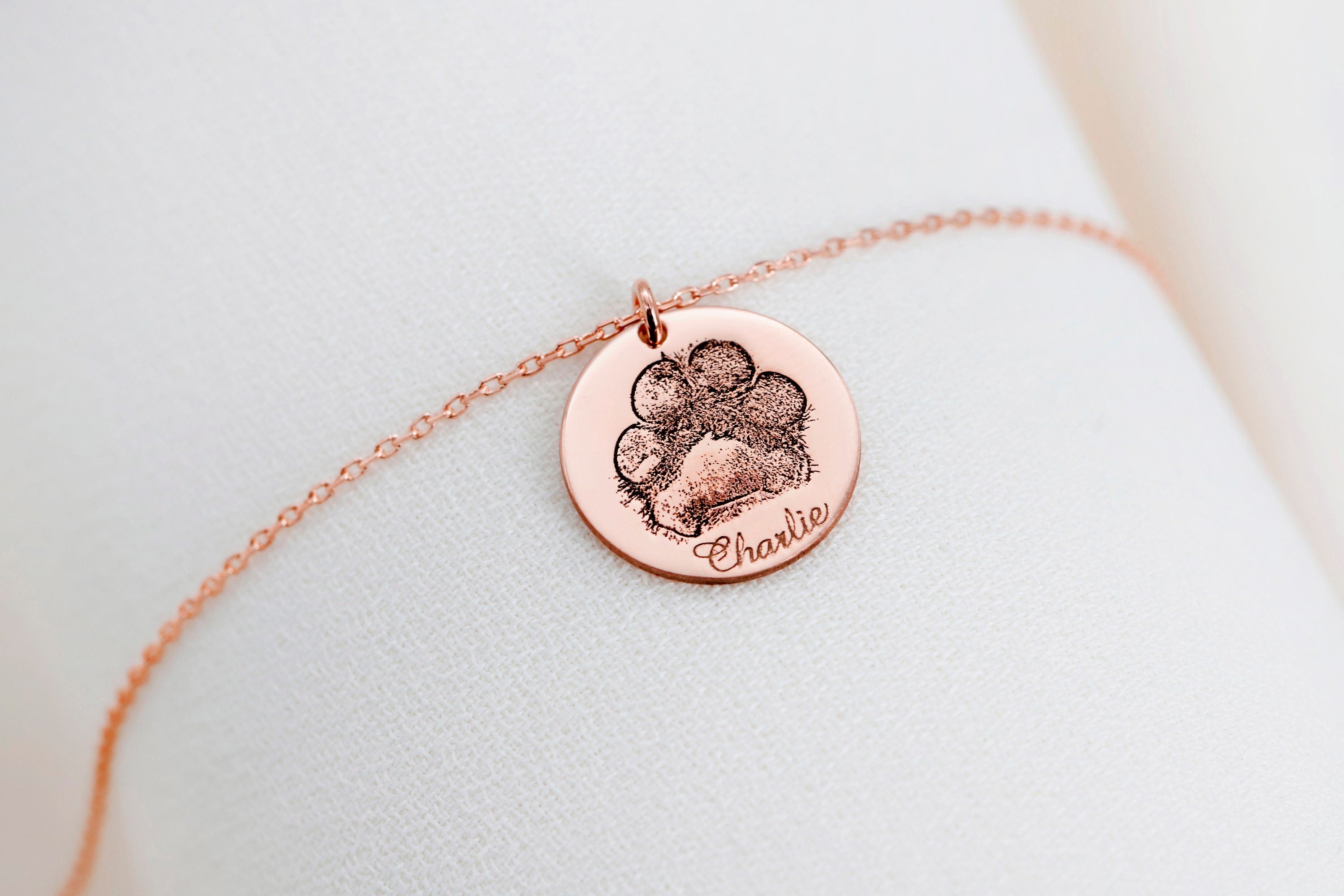 Personalized Pet Paw Print Necklace | Perfect Gift for Dog & Cat Lovers