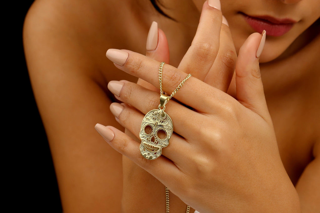 Eternal Edge Skull Necklace - Bold Design for Fearless Souls