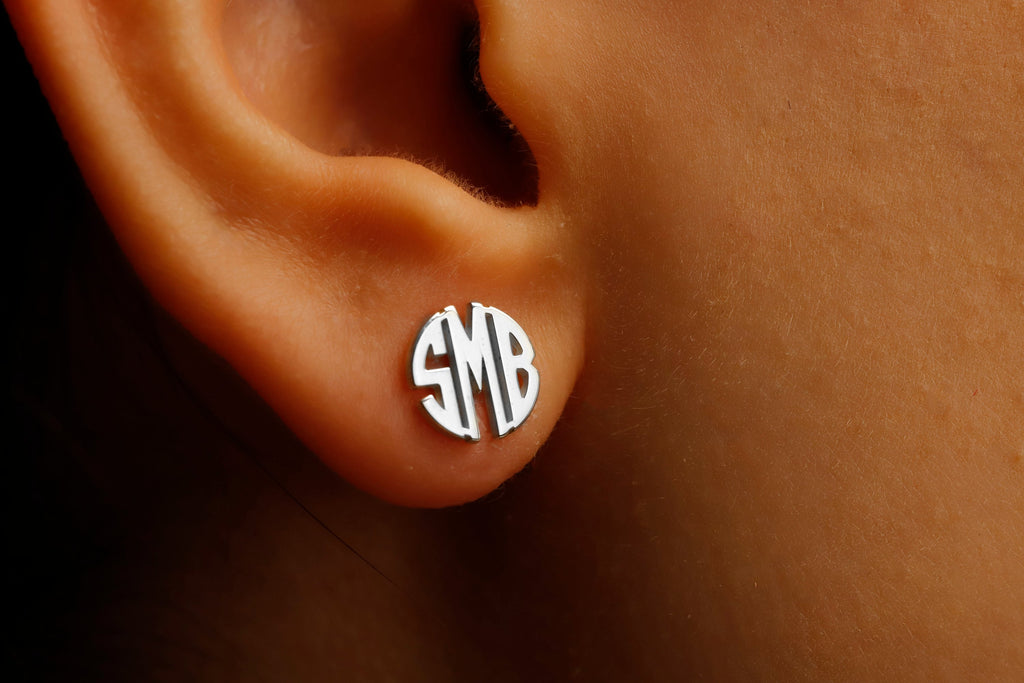 14K Gold Monogram Stud Earrings - Personalized Elegance for Every Occasion
