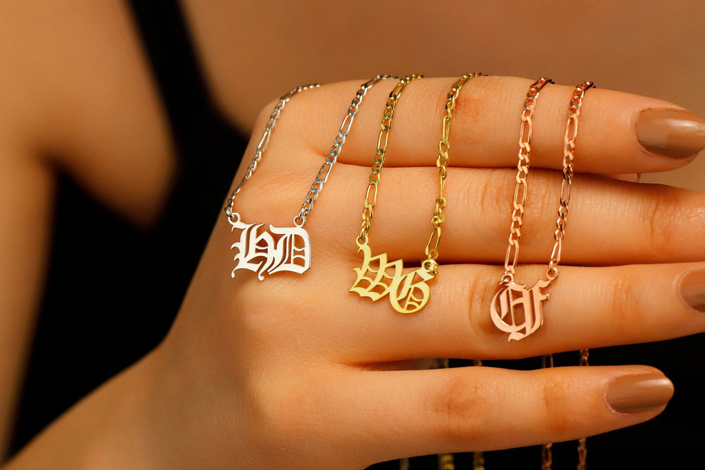 Elegant Initial Necklace with Figaro Chain - Personalize Your Style