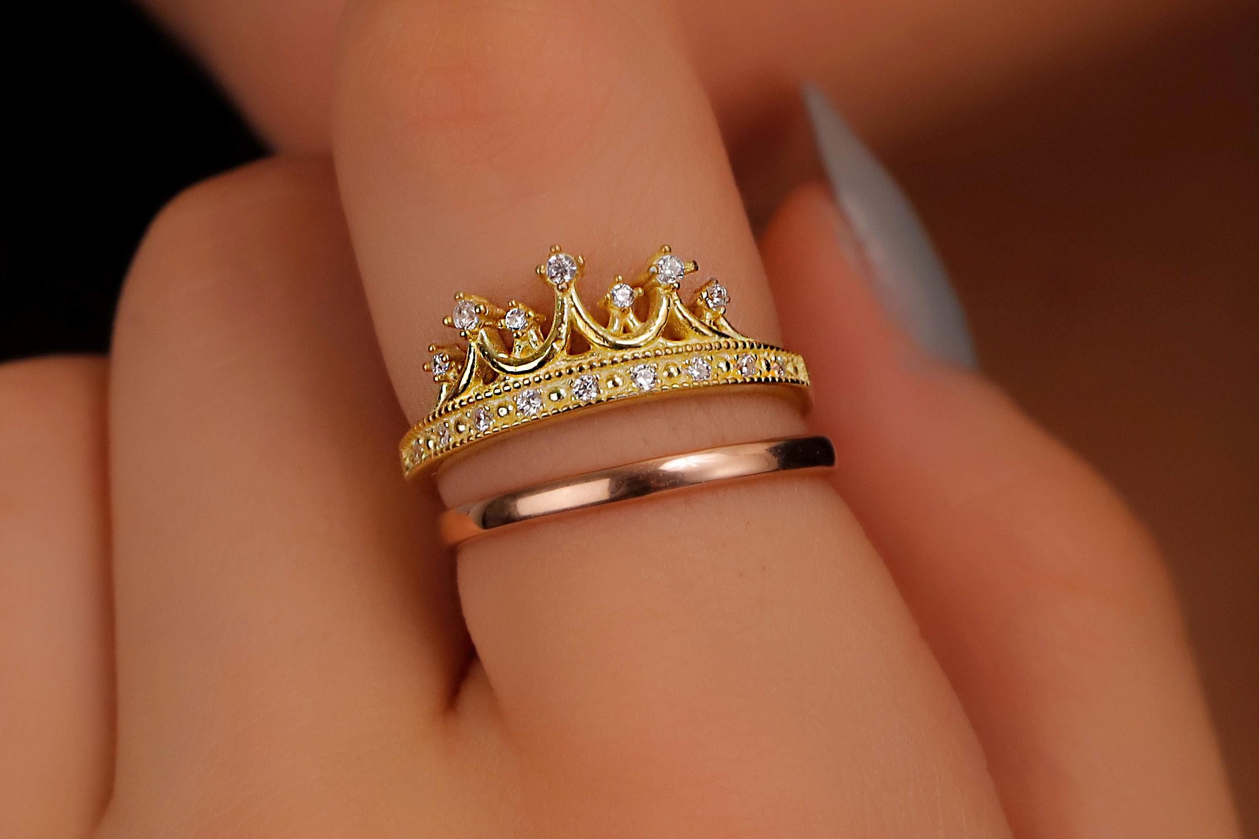 Gold Queen Crown Ring with Elegant Rose Band