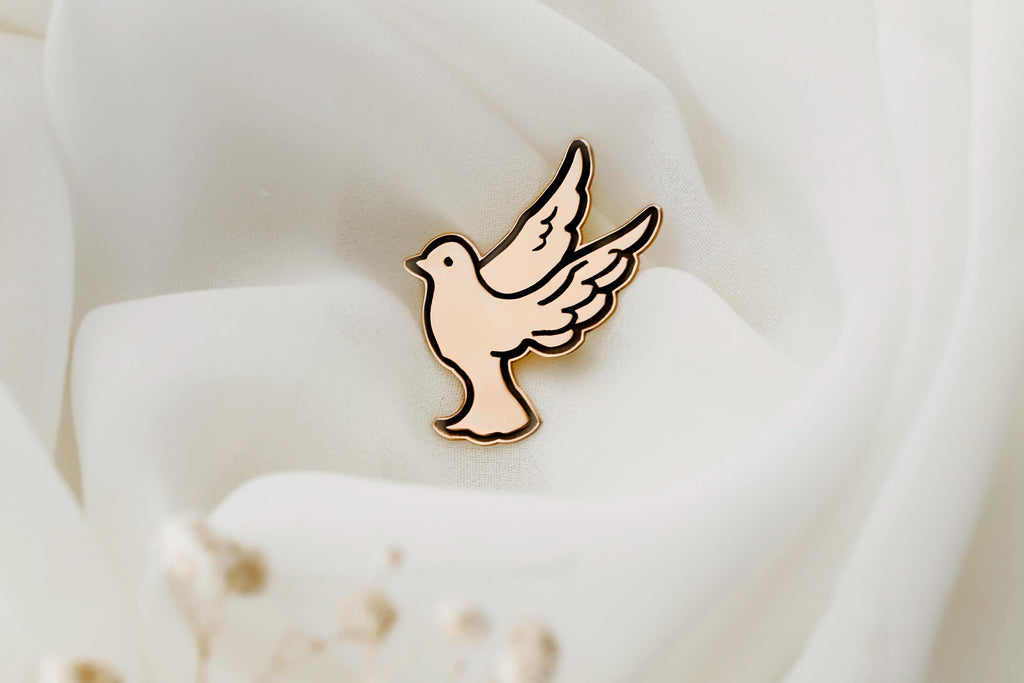 Pigeon Brooch - Inspirational Bird Lapel Pin for Bird Lovers - Unique Peace Dove Jewelry
