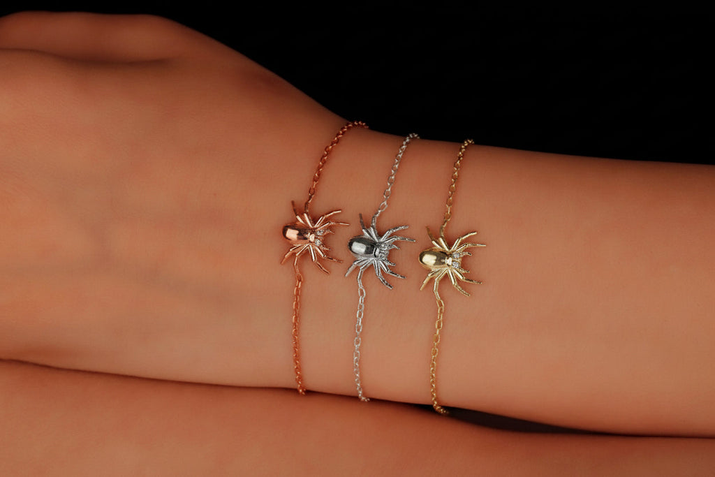 Gothic Charm Realistic 3D Spider Bracelet in 14K Gold & Silver | Unique Creepy Jewelry for Spooky Season