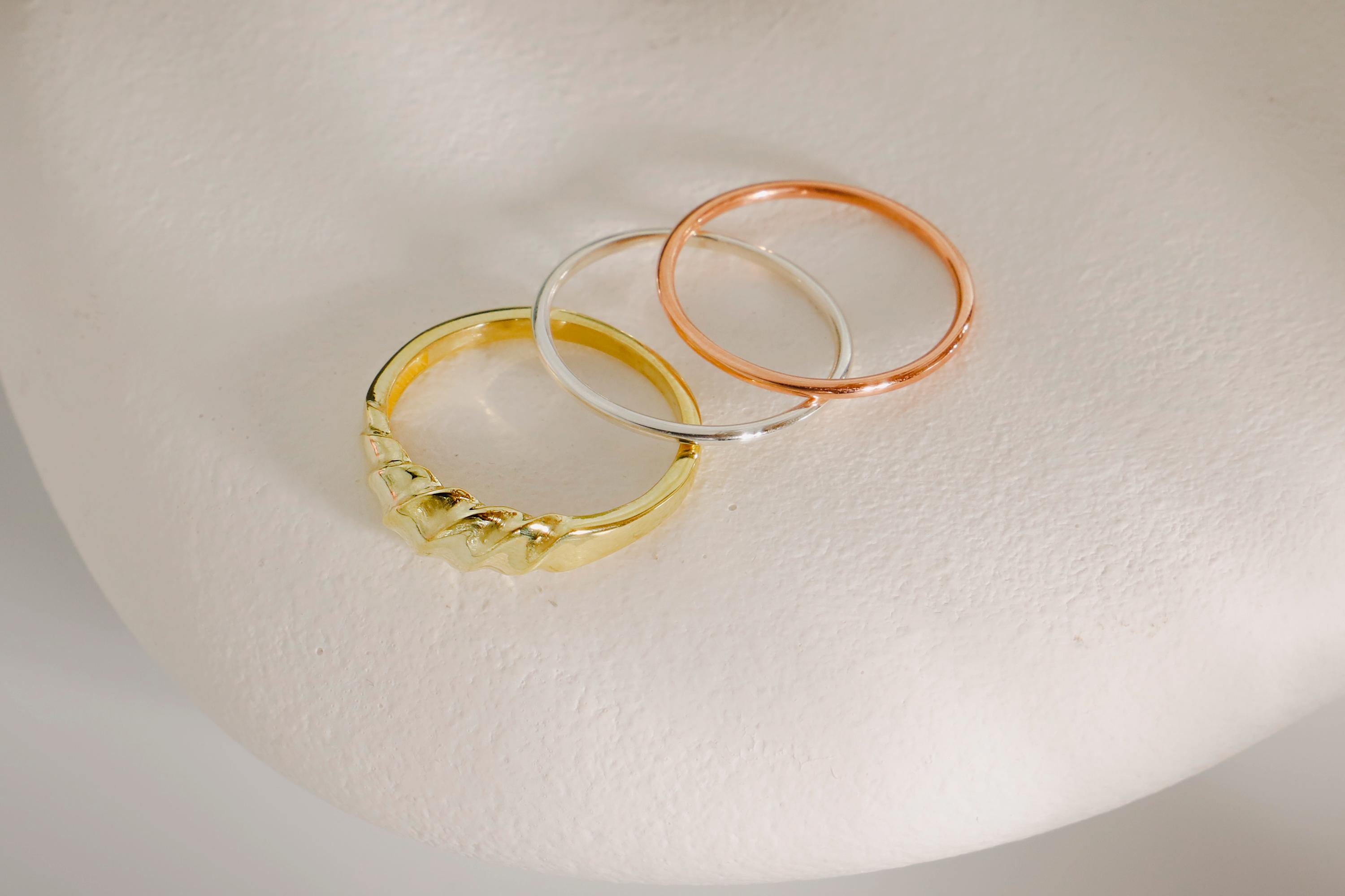 Bold & Chic Croissant Ring Set - 2 Twisted Bands & Statement Dome Ring, Elevate Your Style!