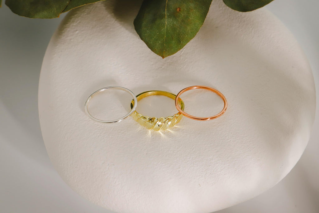 Bold & Chic Croissant Ring Set - 2 Twisted Bands & Statement Dome Ring, Elevate Your Style!