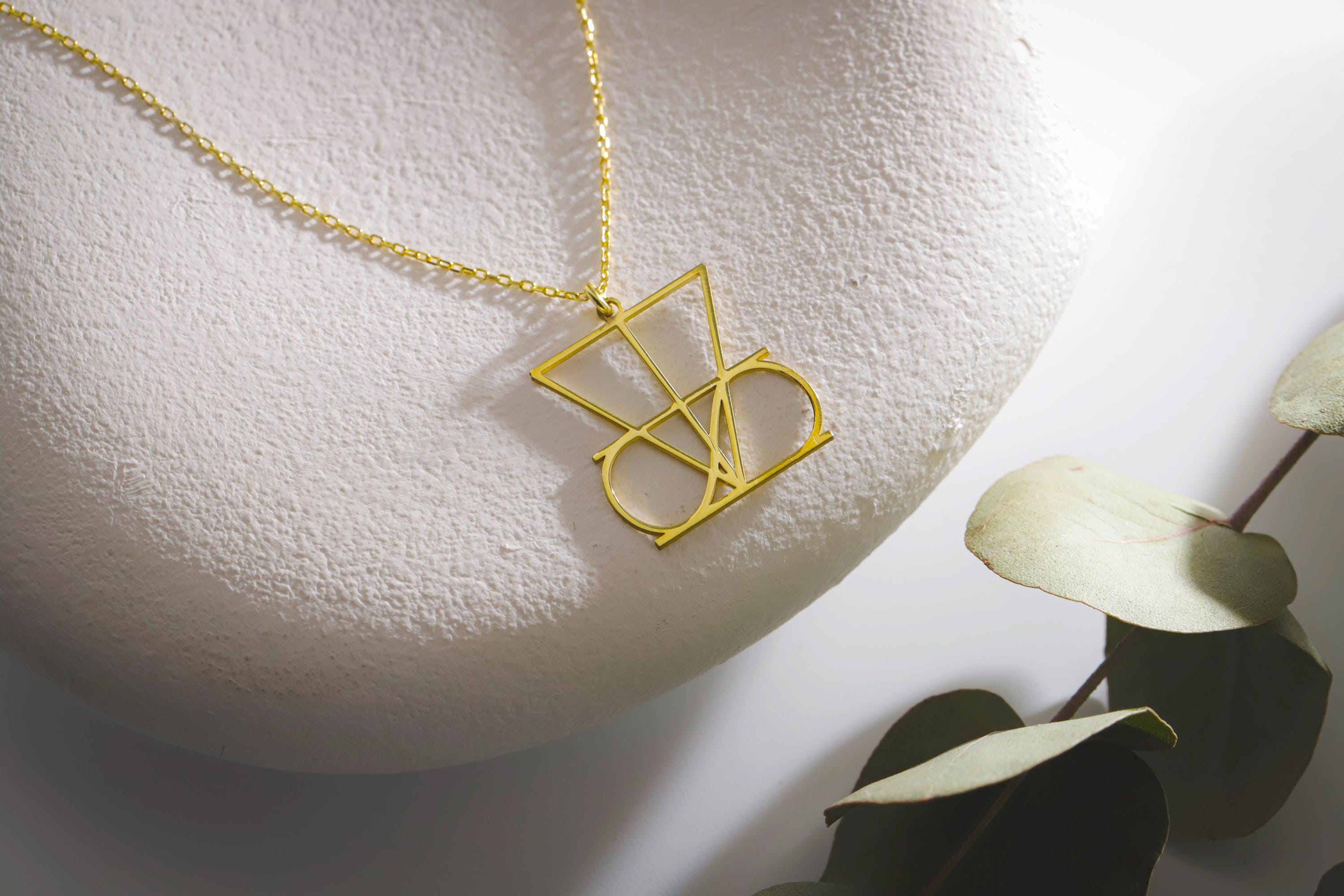 Personalized Gold Logo Necklace | Hand-Drawn Design | Unique Gift for Every Occasion