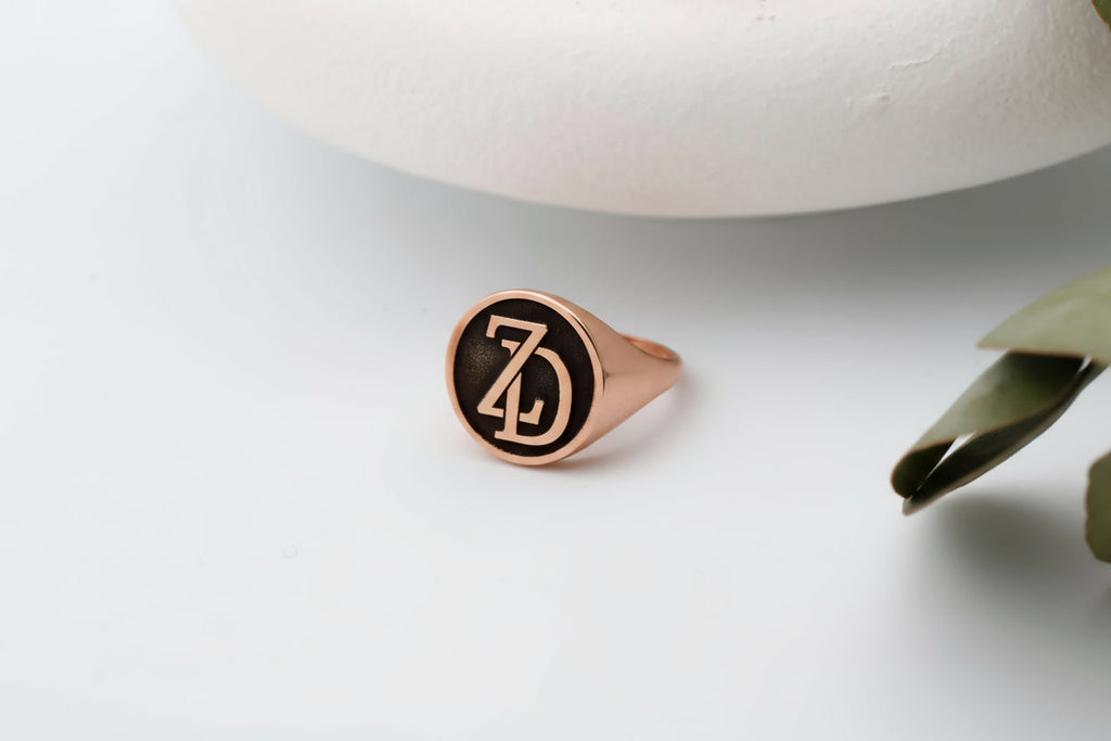 Intertwined Initial Signet Ring - Personalize Your Style with Elegant Customization