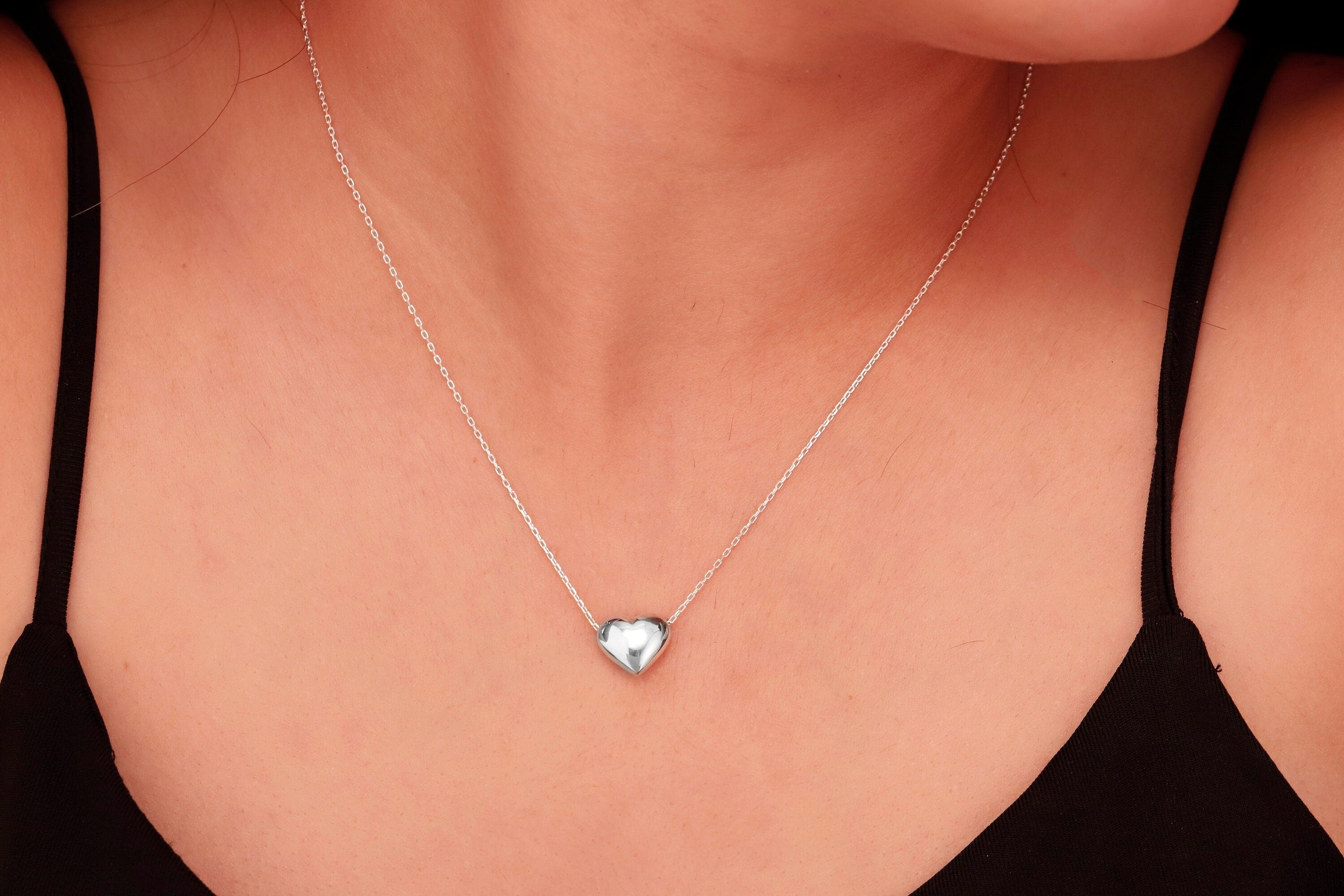 Heartfelt Charms Puffy Heart Pendant Necklace - A Dazzling Expression of Love