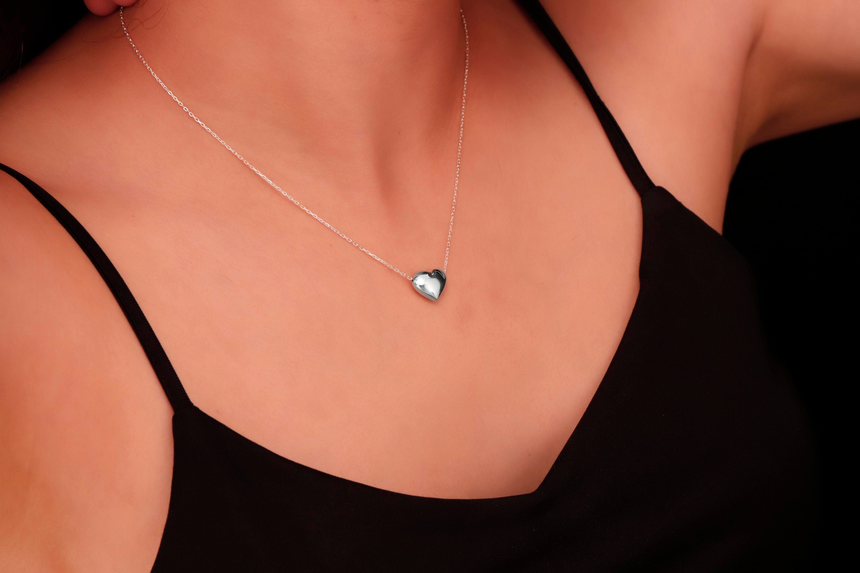 Heartfelt Charms Puffy Heart Pendant Necklace - A Dazzling Expression of Love