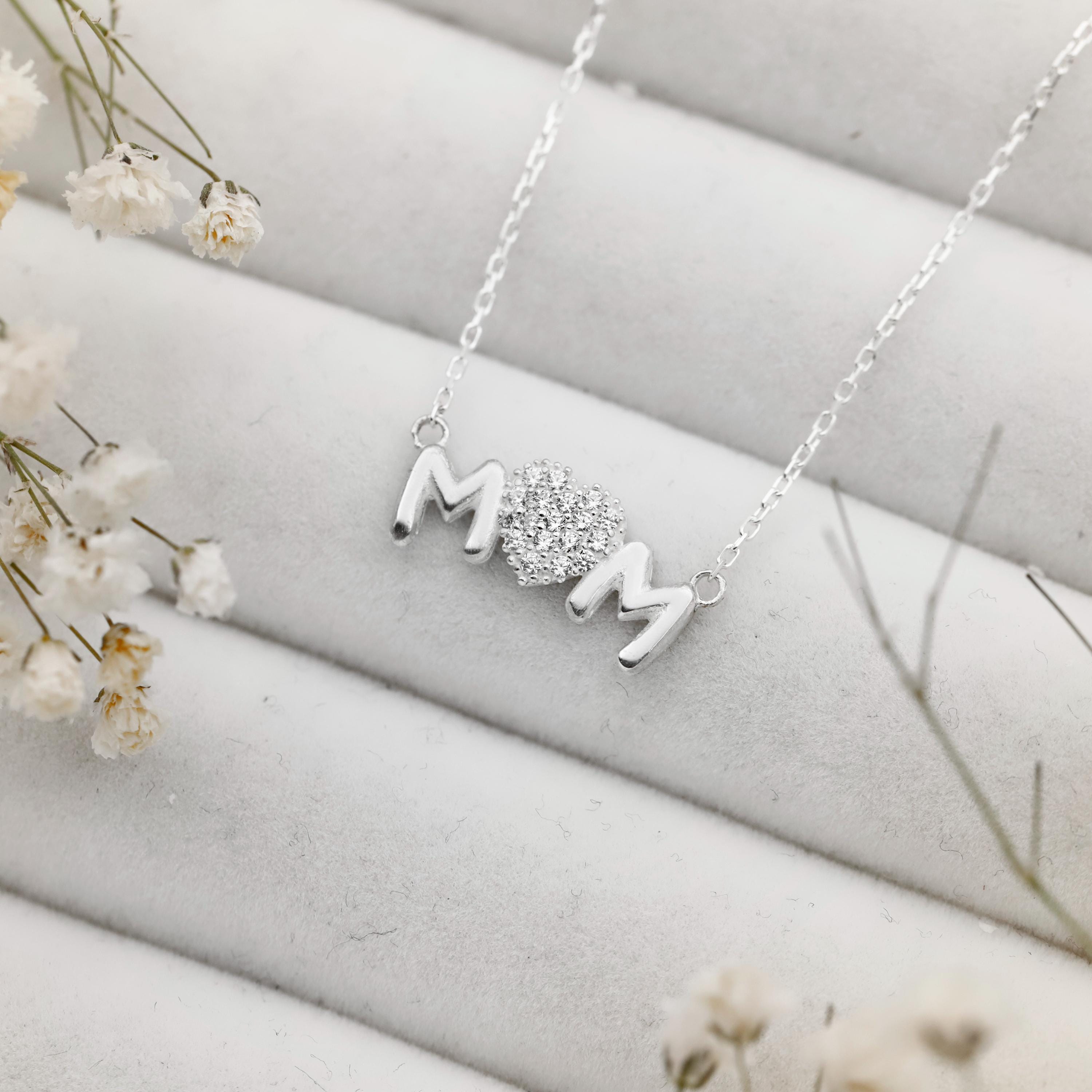 Mama Silver Pendant Necklace | 925 Sterling Silver | Heartfelt Gift for Moms