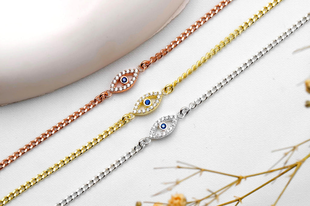 Evil Eye Charm Necklace with Curb Chain in 925 Sterling Silver